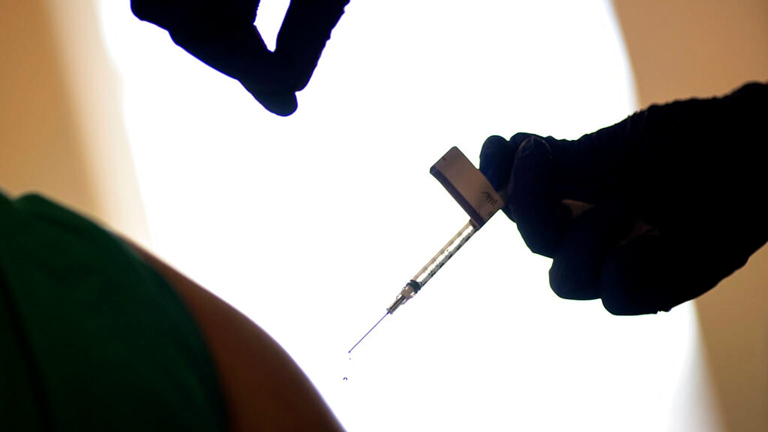 Germania: la svolta per i vaccinati e i guariti dal Covid. Stop con le restrizioni 