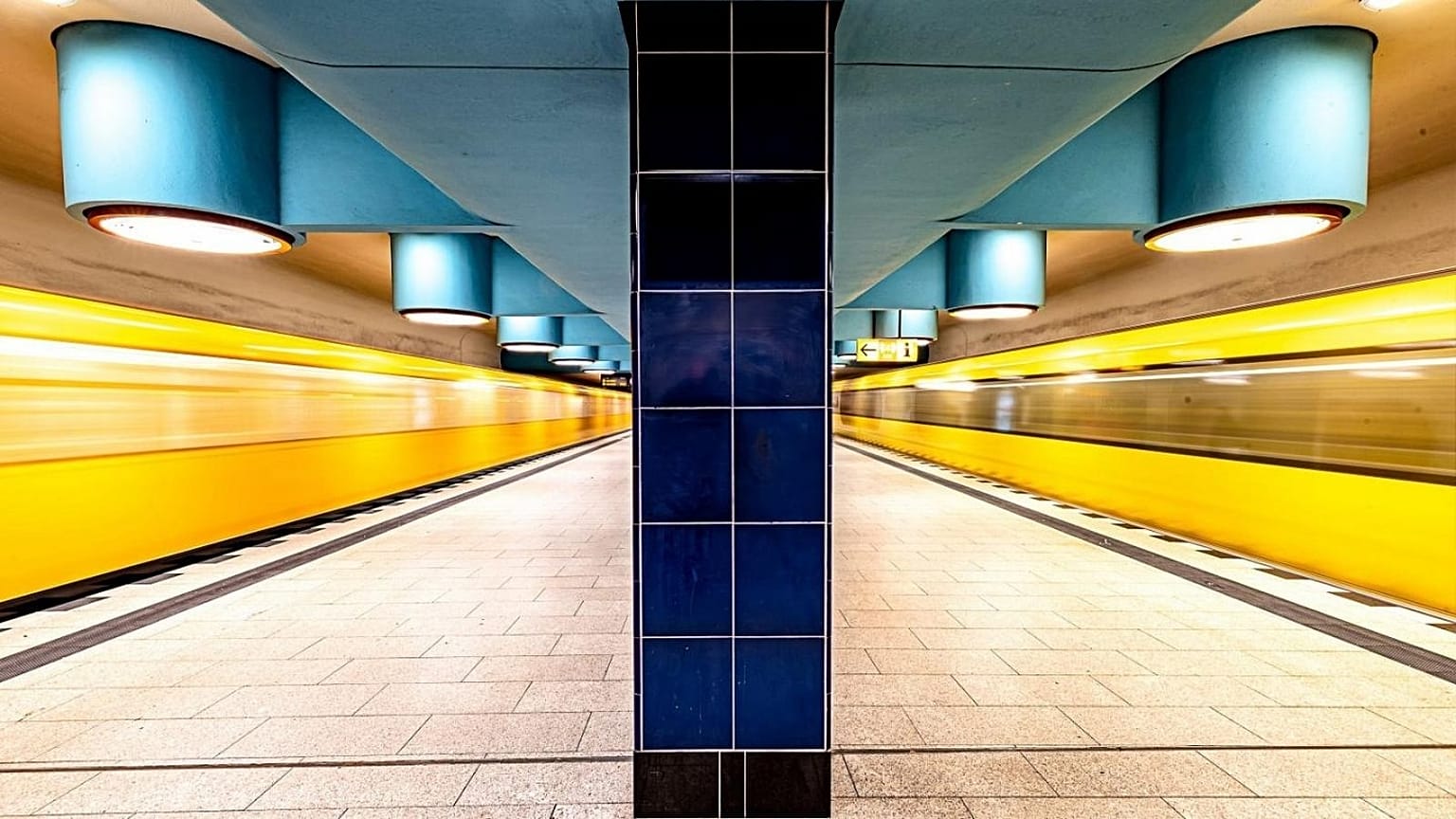 Nauerner Platz U-bahn station, Berlin