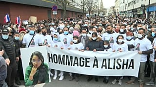 Argenteuil, Francia, la marcia per Alisha uccisa a 14 anni