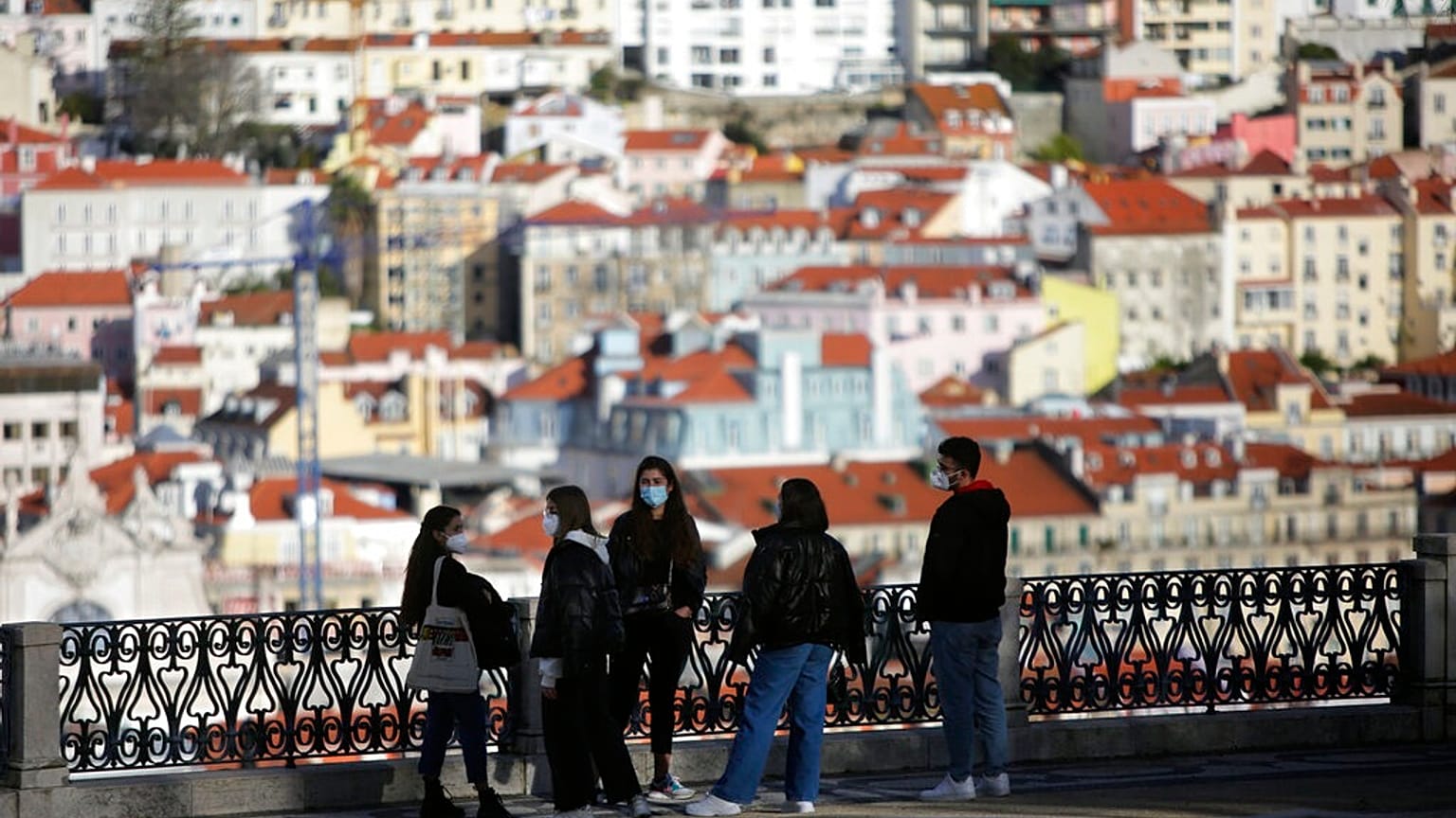 Os mais novos regressaram à escola esta segunda-feira depois de 50 dias em casa