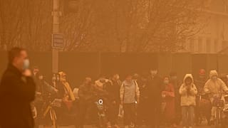 Pékin "aveuglée" par une épaisse tempête de sable