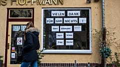 Frieurladen mit Botschaft in Berlin