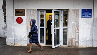 Вход в редакцию "Новой газеты" 15 марта 2021