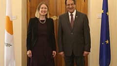 O Πρόεδρος της Κυπριακής Δημοκρατίας Νίκος Αναστασιάδης με την Πρέσβη της Ιρλανδίας κα Deirdre Ni Fhalluin
