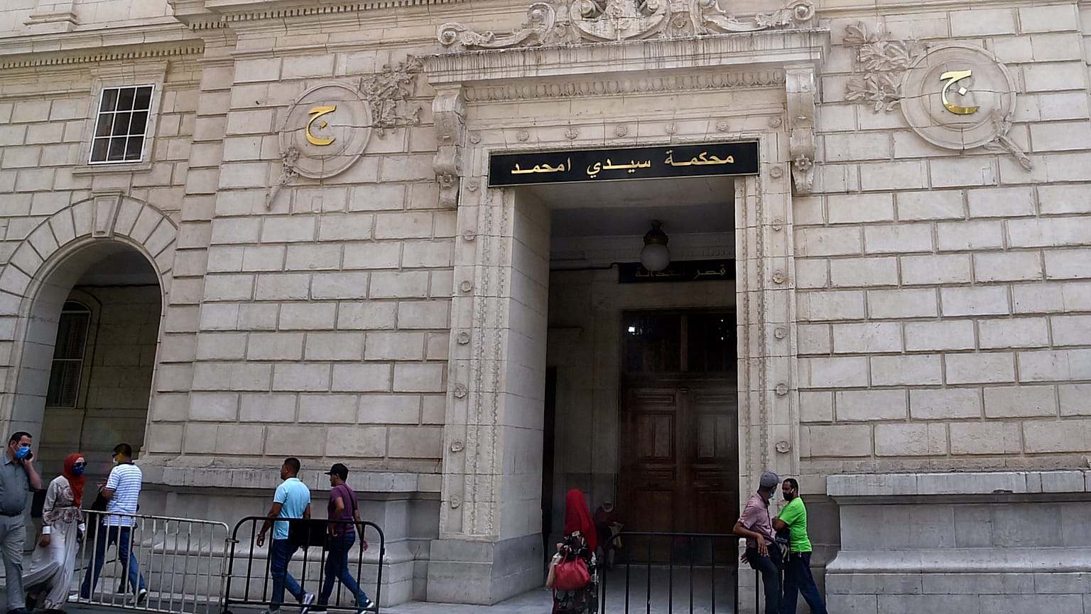 أمام محكمة سيدي محمد بالعاصمة الجزائرية الجزائر 