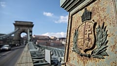 На Цепной мост повесили замок