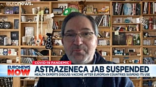 El profesor Lawrence durante la entrevista