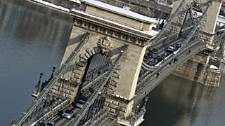 Die Budapester Kettenbrücke (Aufnahme von 2010)