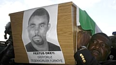 Festus Okey'in gözaltında ölümüne ilişkin yargılanan polis sanığa hapis cezası verildi