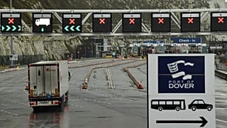Un poids lourd sur le port de Douvre, au Royaume-Uni, le 4 janvier 2021