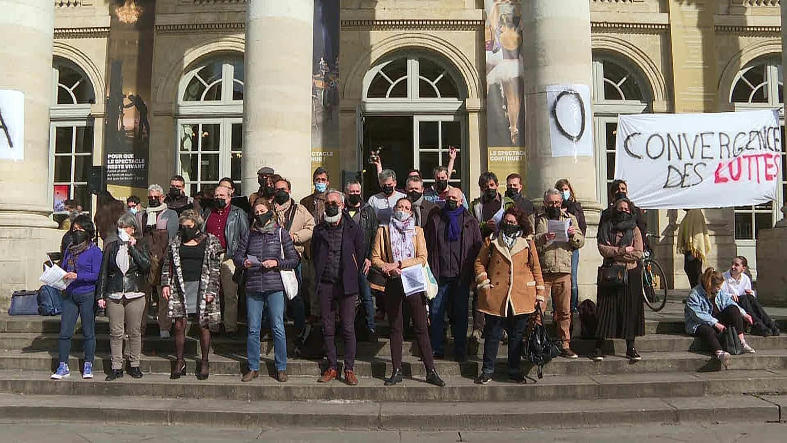 Verdi Rabszolgakórusát énekelve demonstráltak a Bordeaux-i Opera művészei 