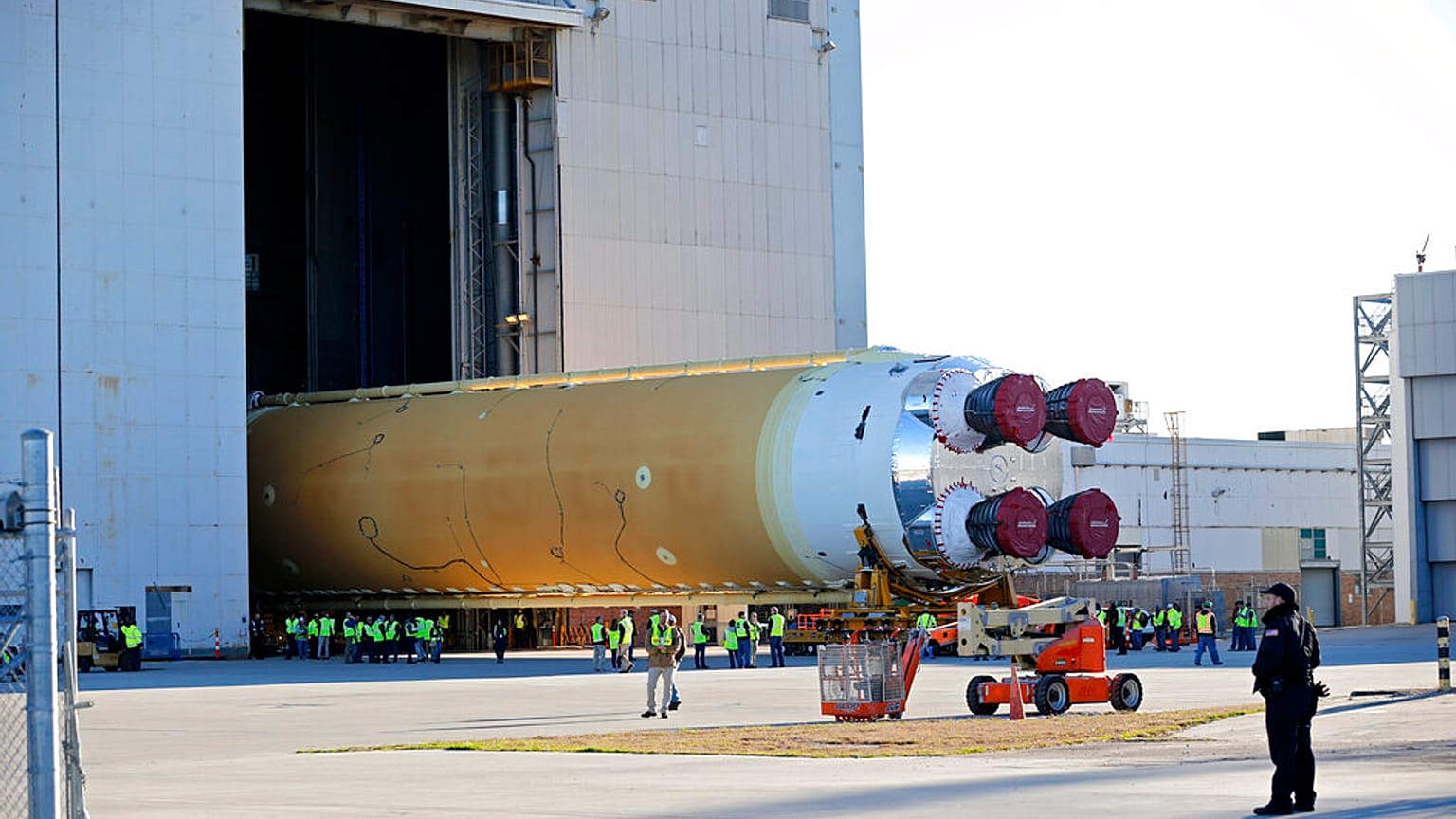 Artemis 1 misyonu için New Orleans'da üretilen NASA roketi.