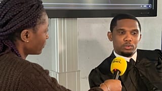 Jornalista Nathalie Wakam, da Africanews, entrevistou Samuel Eto'o em Lyon, França