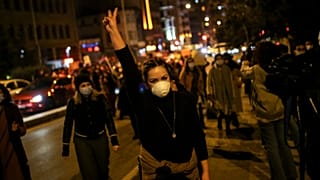 مظاهرات تطالب باحترام حقوق المرأة في تركيا