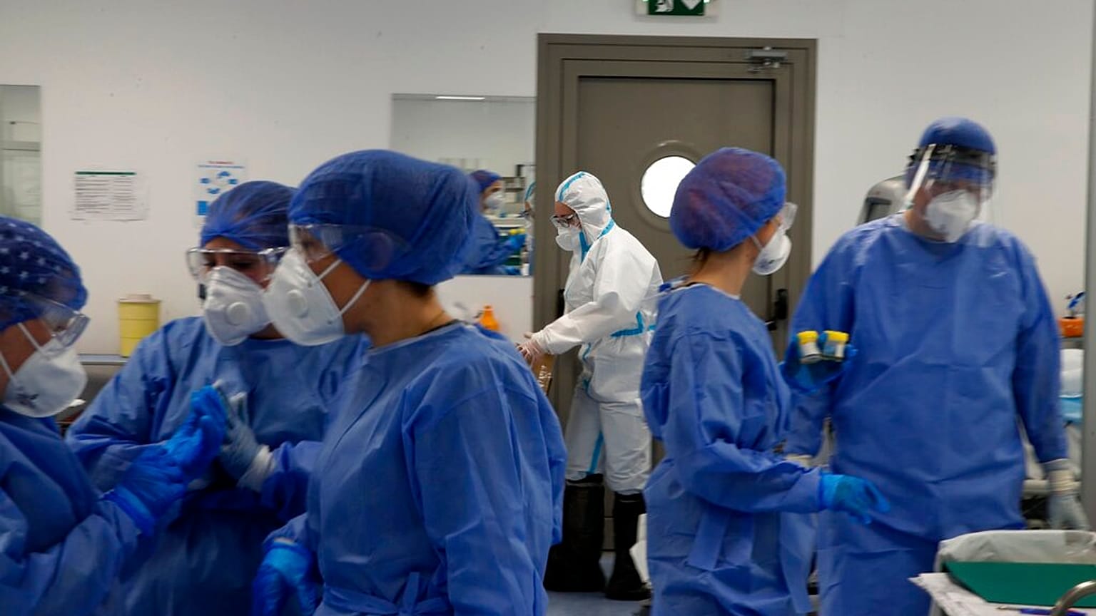 Virus Outbreak Greece 