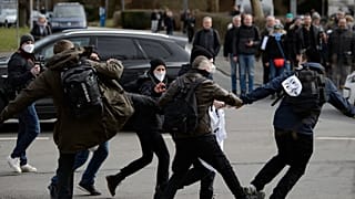Bei der Demonstration in Kassel kam es auch zu Auseinandersetzungen zwischen Demonstrierenden und Gegendemonstrierenden