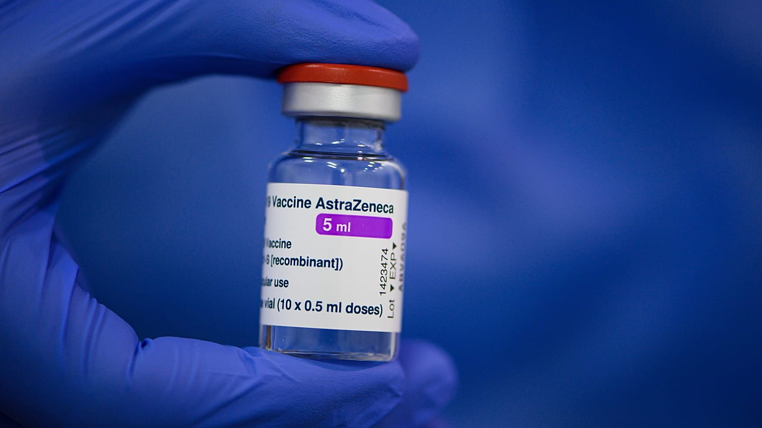 Μήνυμα της Ούρσουλα φον ντερ Λάιεν στην AstraZeneca