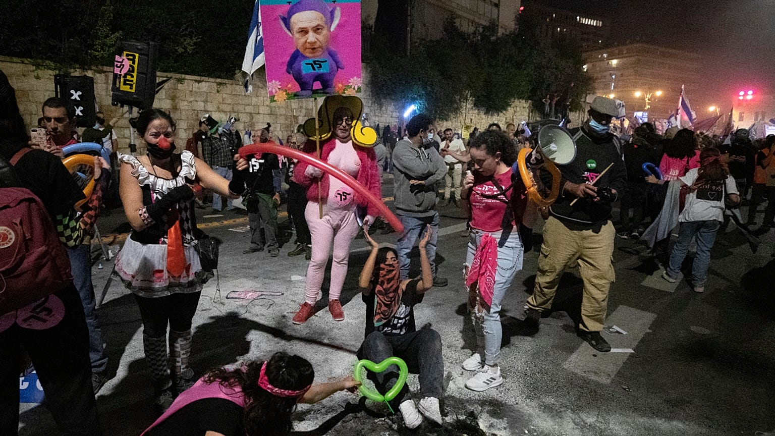 Manifestação contra o primeiro-ministro em Jerusalém com sentido de humor
