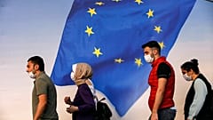 Milli Eğitim Bakanlığı'ndan 'Erasmus+ ile yurtdışına gidenler geri dönmüyor' uyarısı