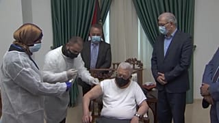 محمود عباس - لقاح كوفيد-19