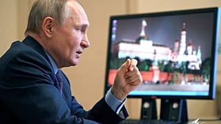 Spoutnik V : "Nous ne forçons personne", insiste Vladimir Poutine qui dénonce le lobbying de l'UE