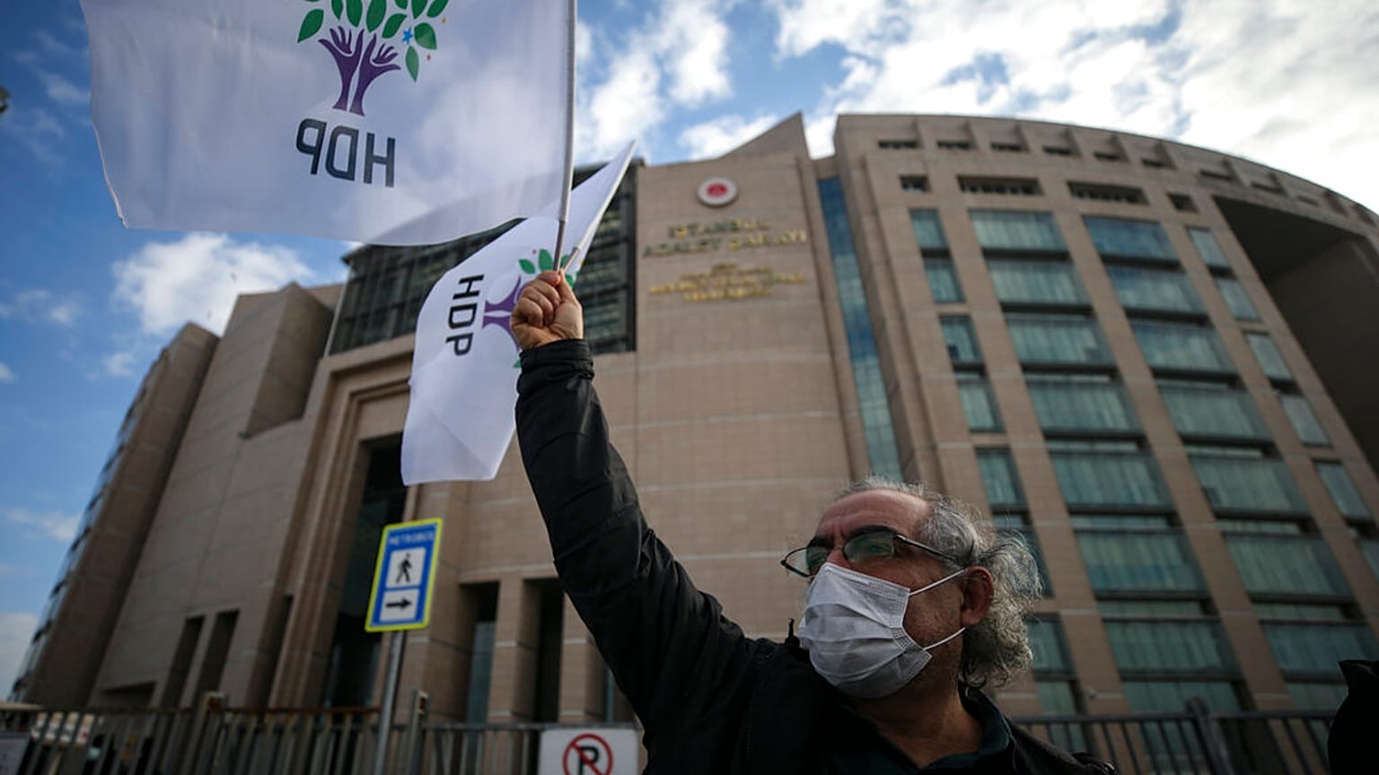 Anayasa Mahkemesi, HDP'nin kapatılması davasında ilk incelemesini yapacak; süreç nasıl işleyecek?
