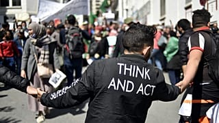 Manifestants dans les rues d'Alger, ce mardi 23/03/2021.