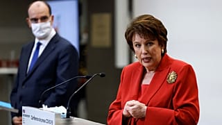 Archives : Roselyne Bachelot avec Jean Castex, le 14 janvier 2021, lors d'une conférence de presse à Paris le 14 janvier 2001.