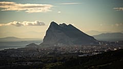 El Peñón de Gibraltar fotografiado desde la ciudad española de La Línea el lunes 4 de enero de 2021. 