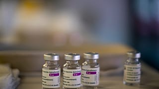 Vakcinavita Nagy-Britanniával, megoldanák az AstraZeneca-ügyet