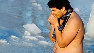 Coprirsi il collo è fondamentale per non prendere freddo