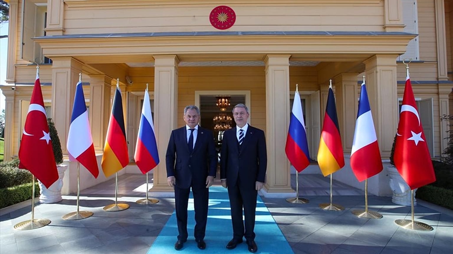 Türk ve Rus Savunma Bakanları Akar ve Şoygu