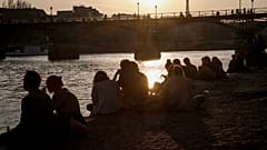 Am Ufer der Seine in Paris im März 2021