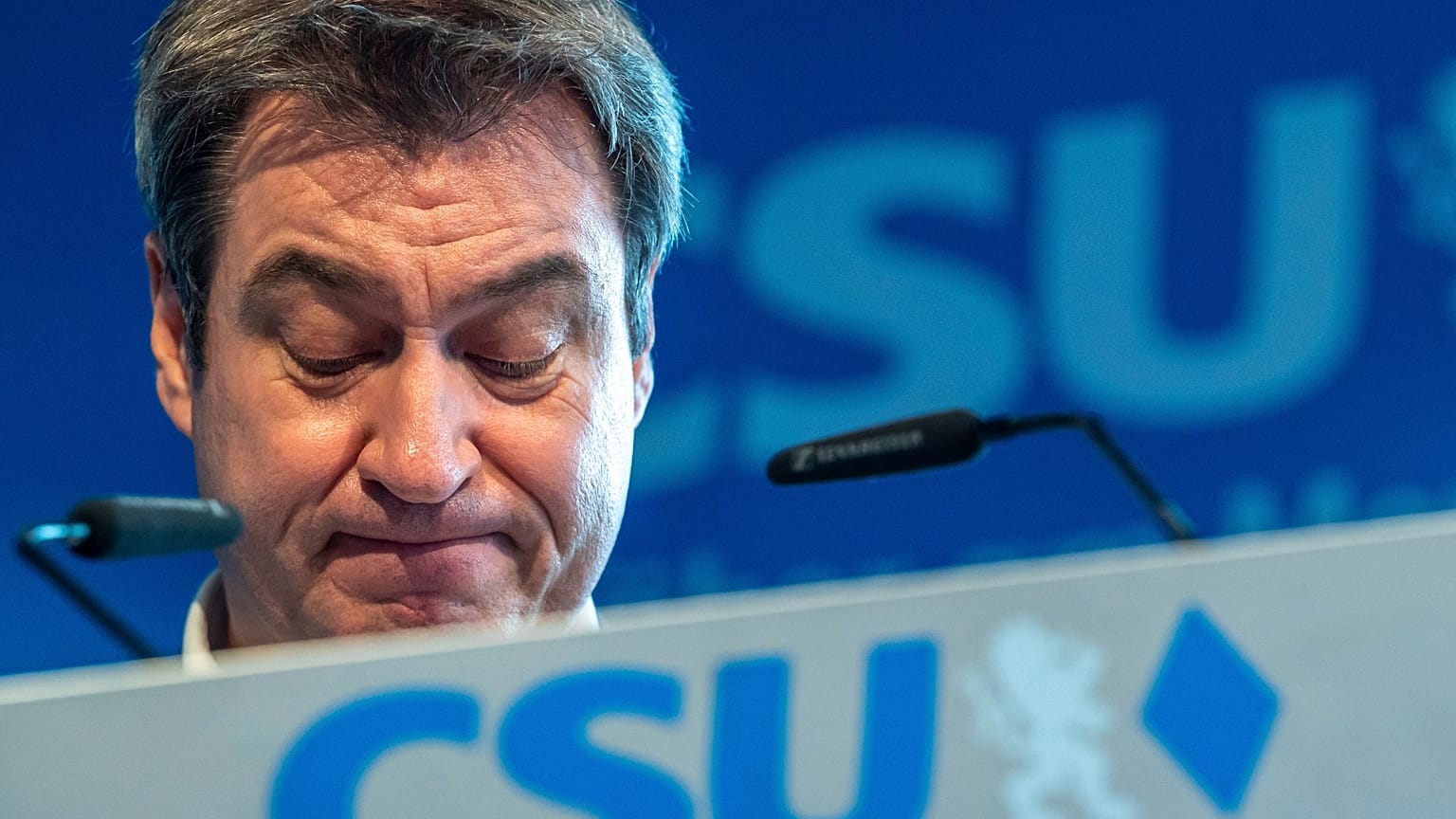 Markus Söder bajor miniszterelnök sjtótájékoztatót tart 2021. március 26-án