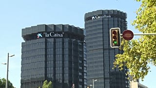 La operación genera el banco de mayor tamaño de España.