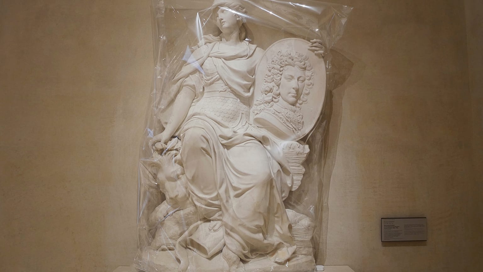 Louvre Müzesi