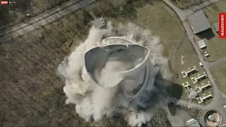 В Германии снесли угольную электростанцию