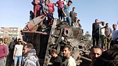 Savcılıktan yapılan açıklamada 2 tren makinisti, 2 yardımcısı, kontrol kulesi bekçisi, trafik kontrol amiri ve 2 bekçinin göz altına alındığı belirtildi