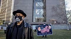 In den USA hat der Prozess um den Tod von George Floyd begonnen