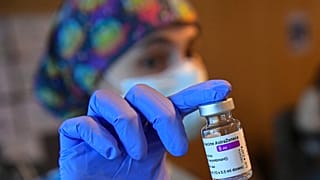 Δόση του εμβολίου της AstraZeneca κατά του COVID-19 