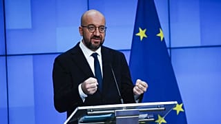 Le président du Conseil européen Charles Michel lors d'une conférence de presse conjointe et virtuelle avec le directeur de l'OMS. Bruxelles, le 30 mars 2021