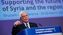 الممثل الأعلى للشؤون الخارجية والسياسة الأمنية للاتحاد الأوروبي جوزيب بوريل أثناء مؤتمر صحفي، مقر المفوضية الأوروية، بروكسل، 30 آذار/مارس 2021