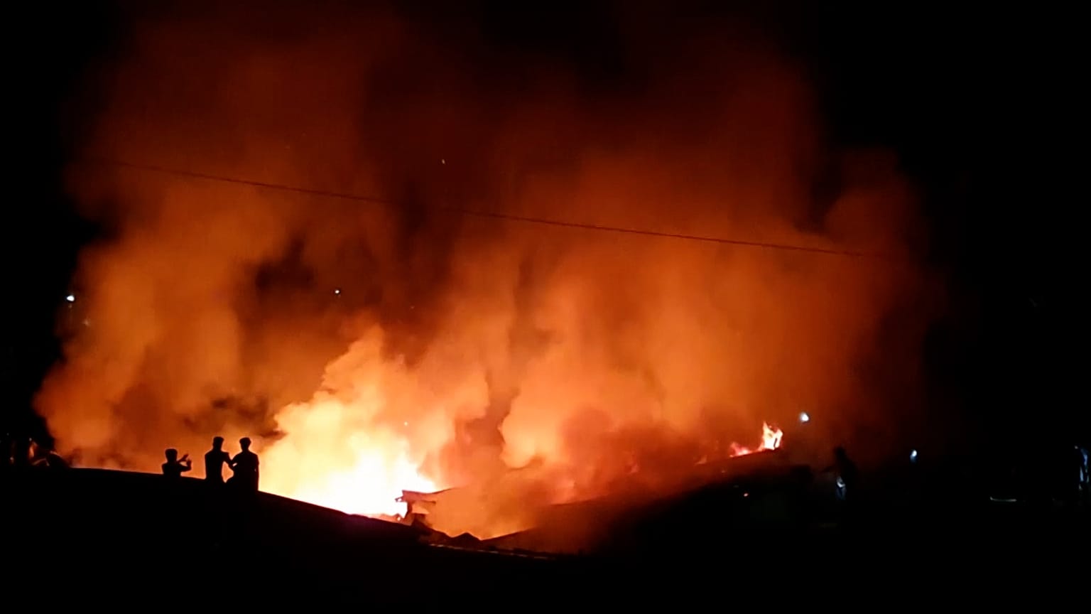 Brand in Rohingya-Flüchtlingslager