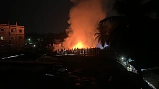 حريق مخيم لاجئين من الروهينغا في بنغلاديش