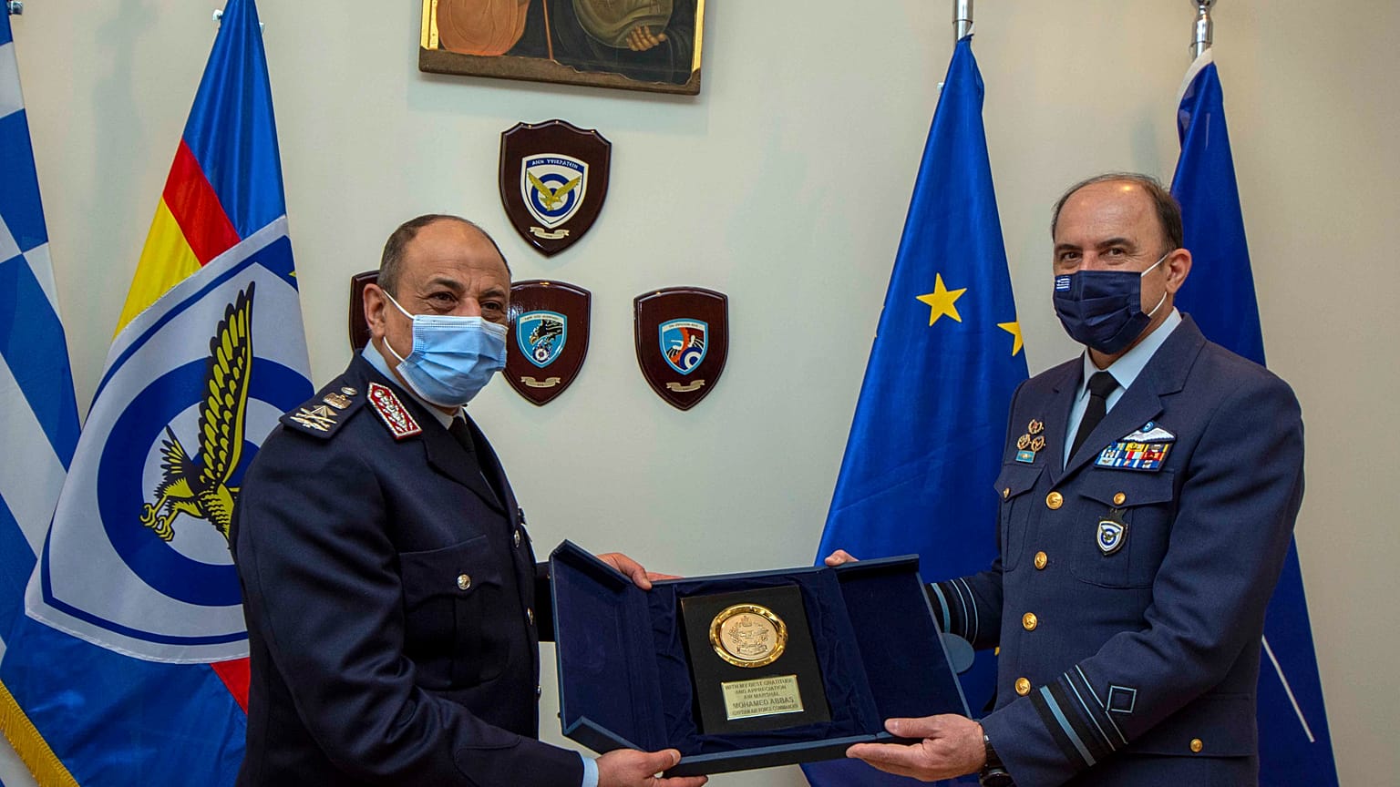 ΕΙΚΟΝΑ ΑΠΟ ΤΗ ΣΥΝΑΝΤΗΣΗ
