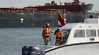 Τέλος στο «μποτιλιάρισμα» στη Διώρυγα του Σουέζ - Πέρασαν όλα τα πλοία