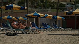 Turistas locales en Canarias