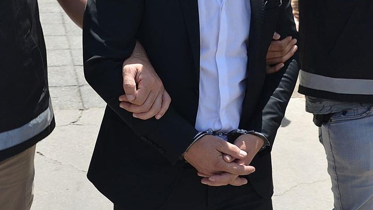 Gözaltı