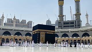 Suudi Arabistan umre yapmak için Covid-19'a karşı bağışıklık kazanılmasını şart kıldı