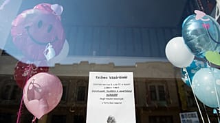Bezárt partykelléküzlet Nyíregyháza belvárosában 2021. március 8-án. 
